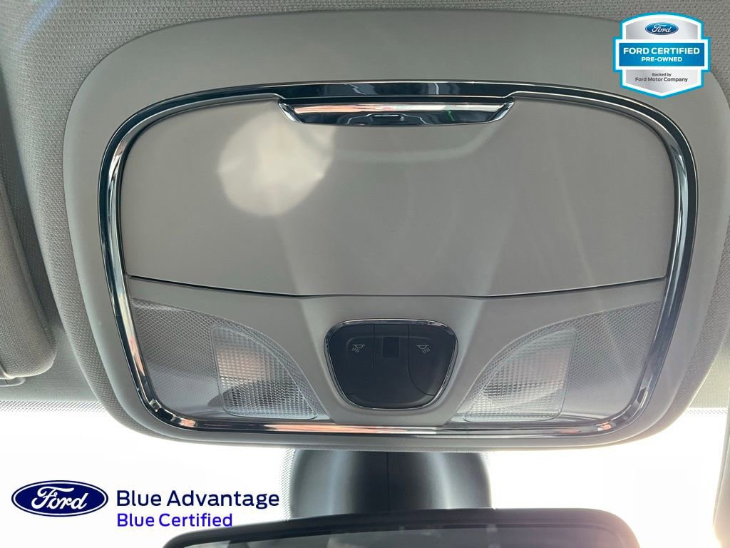 Used 2019 Jeep Cherokee Trailhawk w/ Cold Weather Group image 22