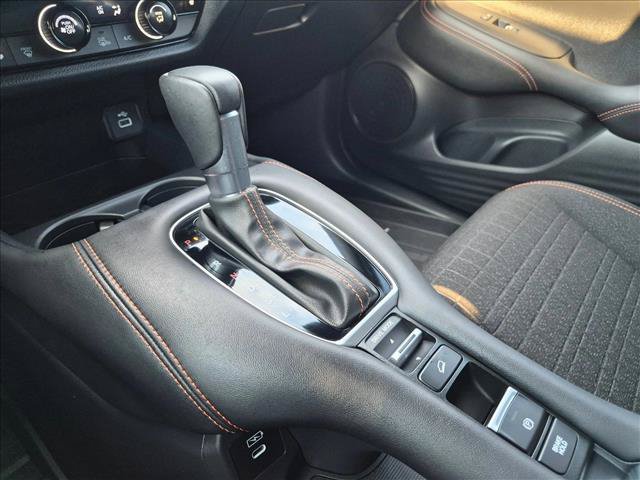 Used 2025 Honda HR-V Sport image 11