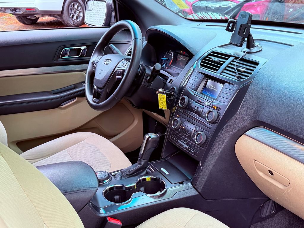 Certified 2017 Ford Explorer 4WD image 9