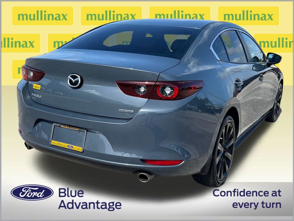 Used 2023 MAZDA MAZDA3 s video 3