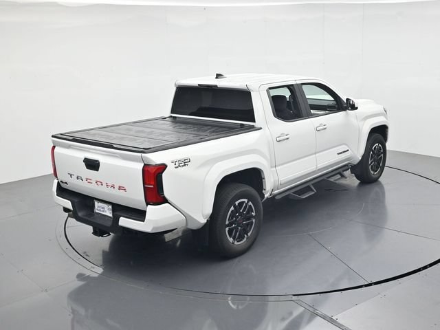 Used 2024 Toyota Tacoma TRD Sport AWD/4WD image 38