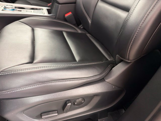 Certified 2023 Ford Explorer XLT w/ Equipment Group 202A RWD image 19