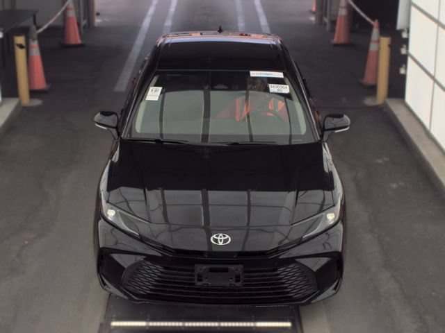 Used 2025 Toyota Camry LE FWD video 3