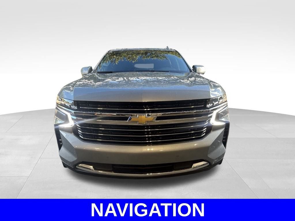 Used 2023 Chevrolet Suburban LT image 8