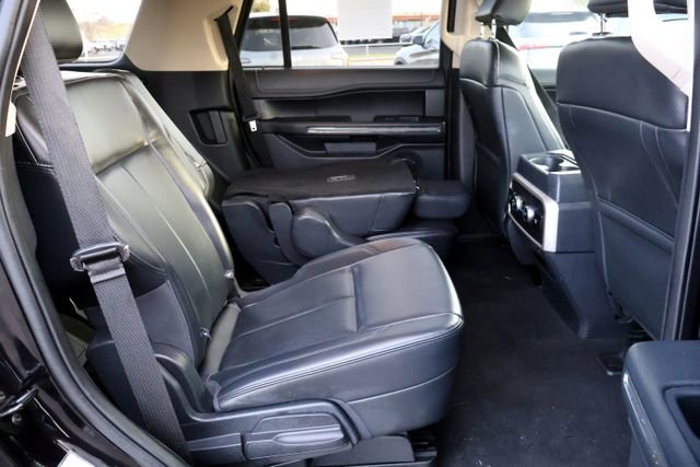 Certified 2023 Ford Expedition XLT image 23