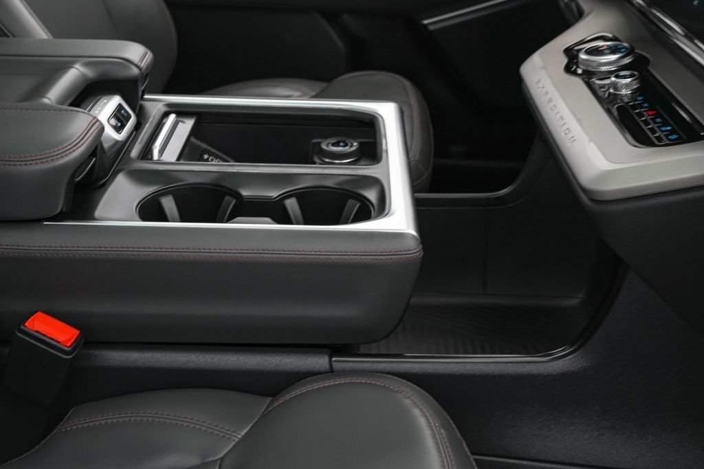 Certified 2025 Ford Expedition Active AWD/4WD image 31