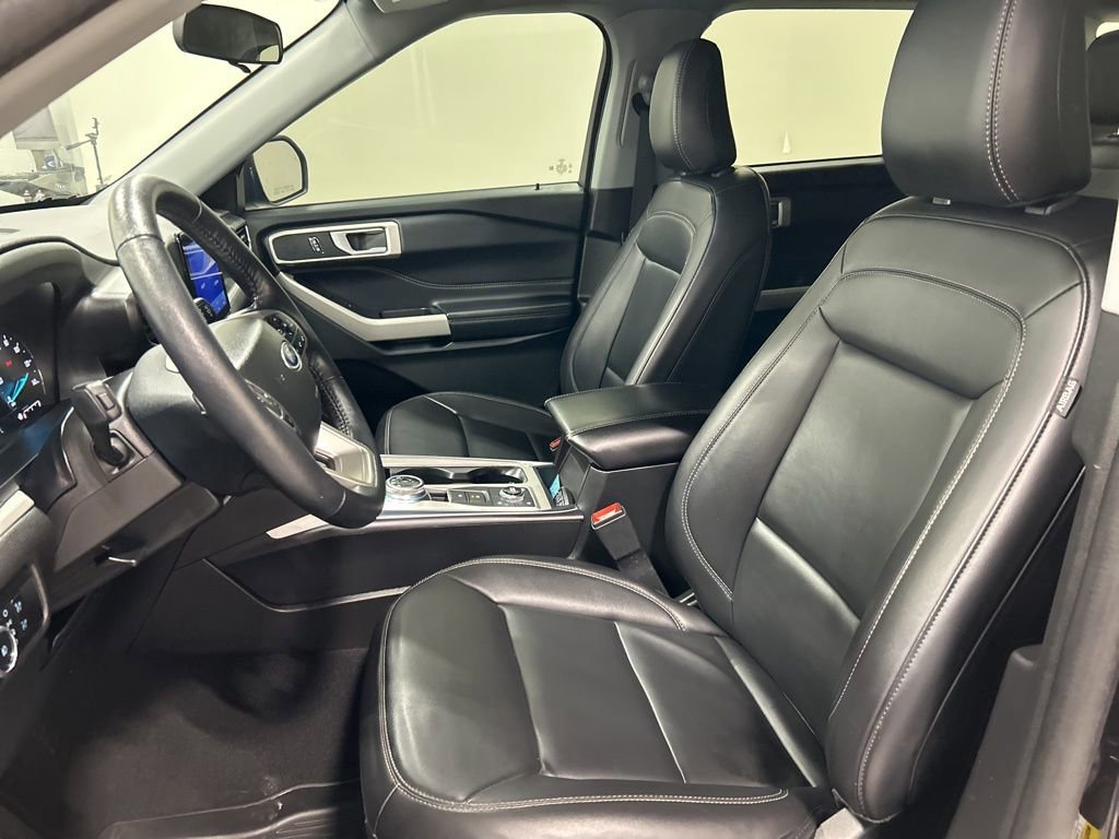 Certified 2023 Ford Explorer XLT w/ Equipment Group 202A image 12