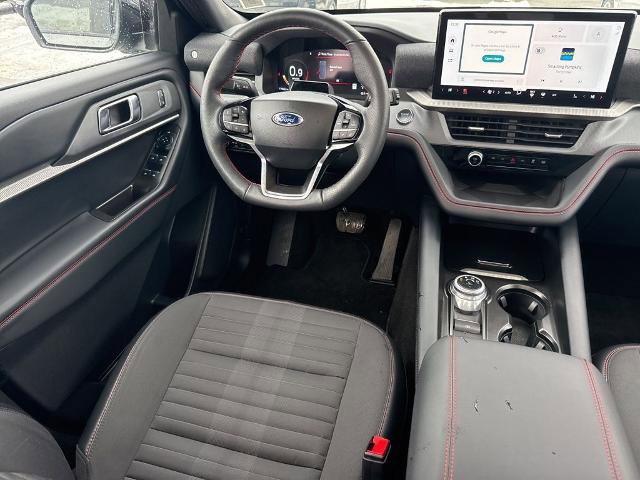 Certified 2025 Ford Explorer ST-Line image 11
