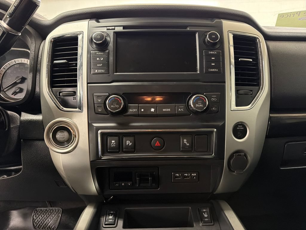 Used 2019 Nissan Titan SV w/ SV Convenience Package RWD image 22