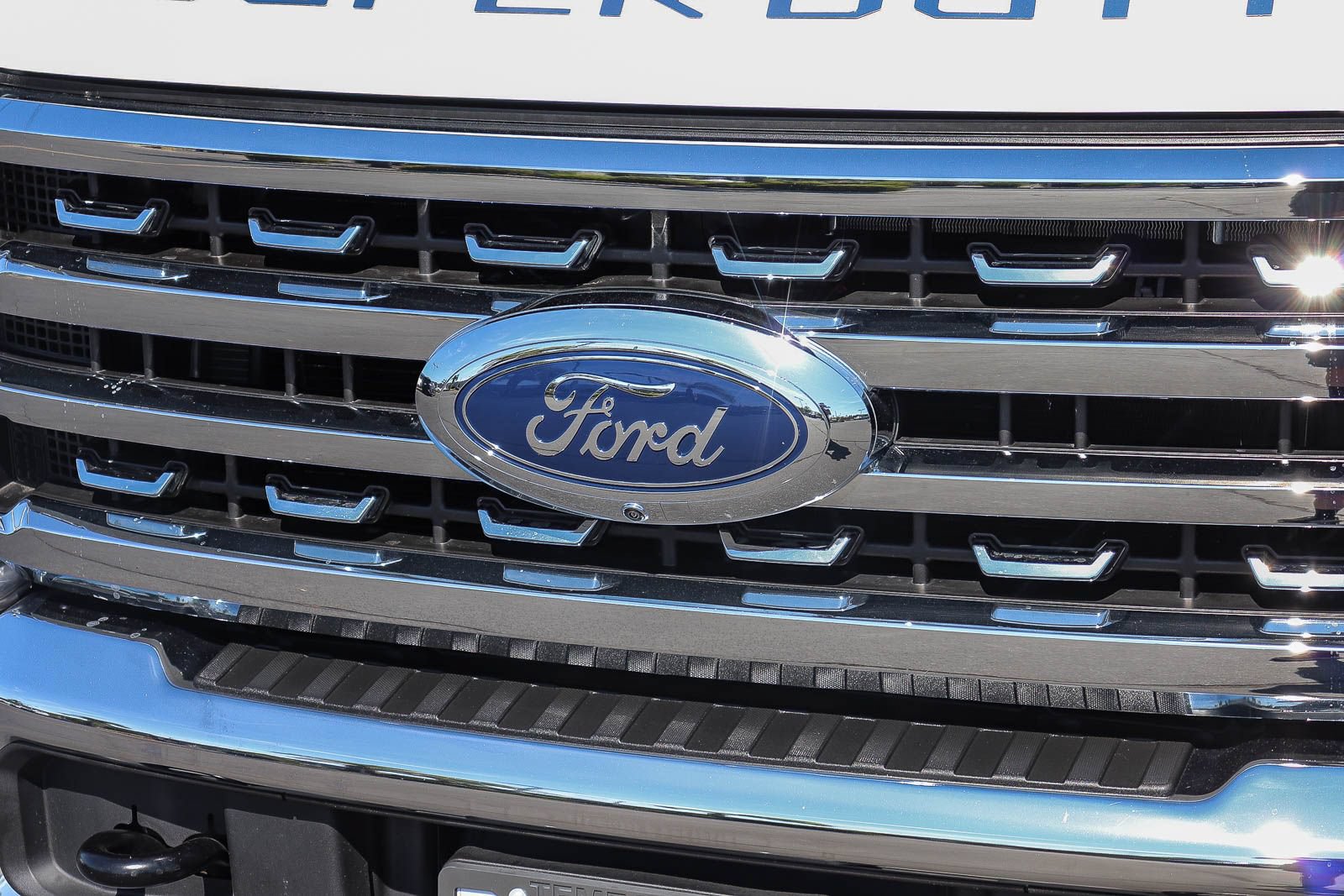 Certified 2024 Ford F250 Lariat AWD/4WD image 11