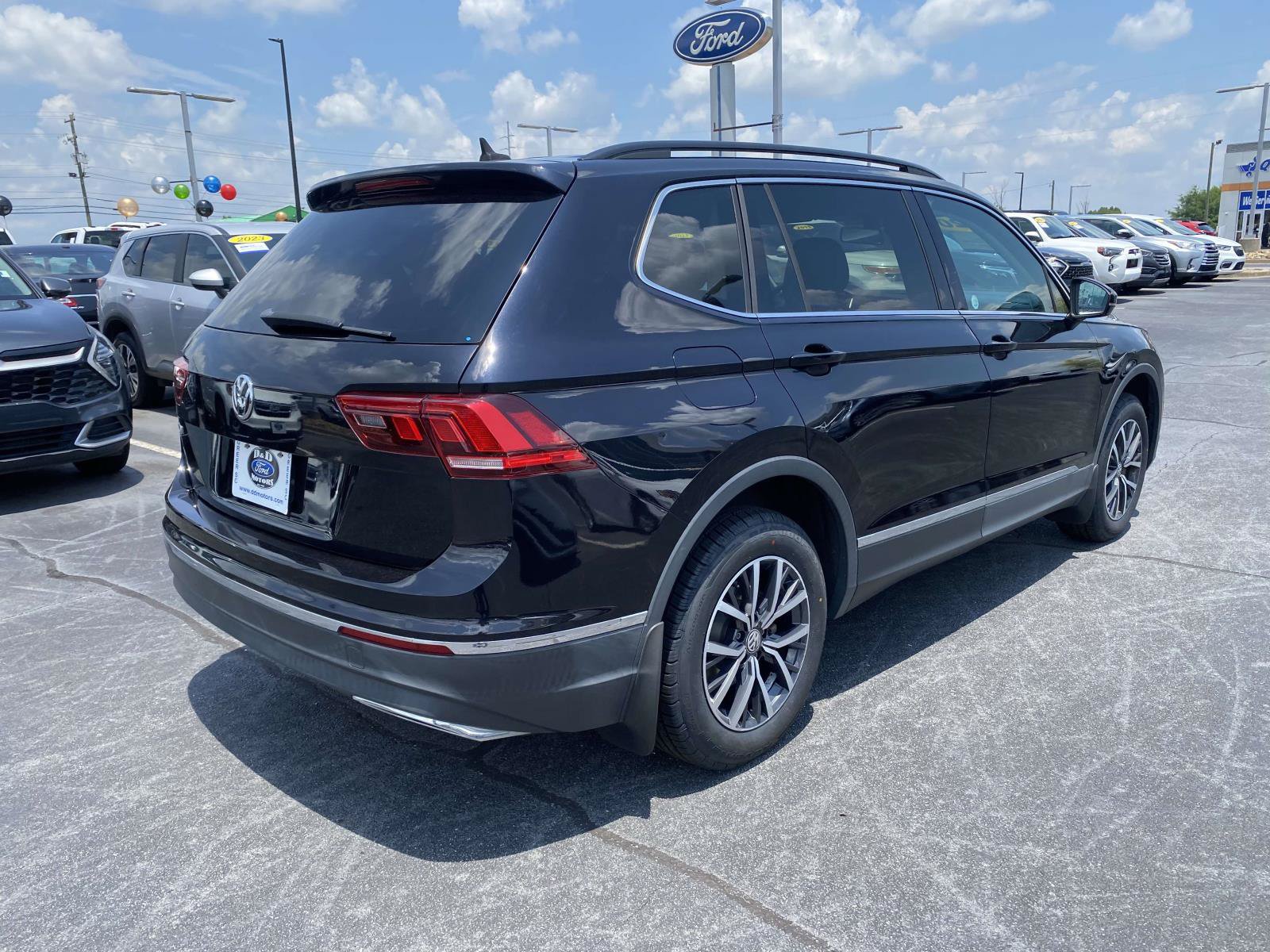 Used 2020 Volkswagen Tiguan SE FWD image 7
