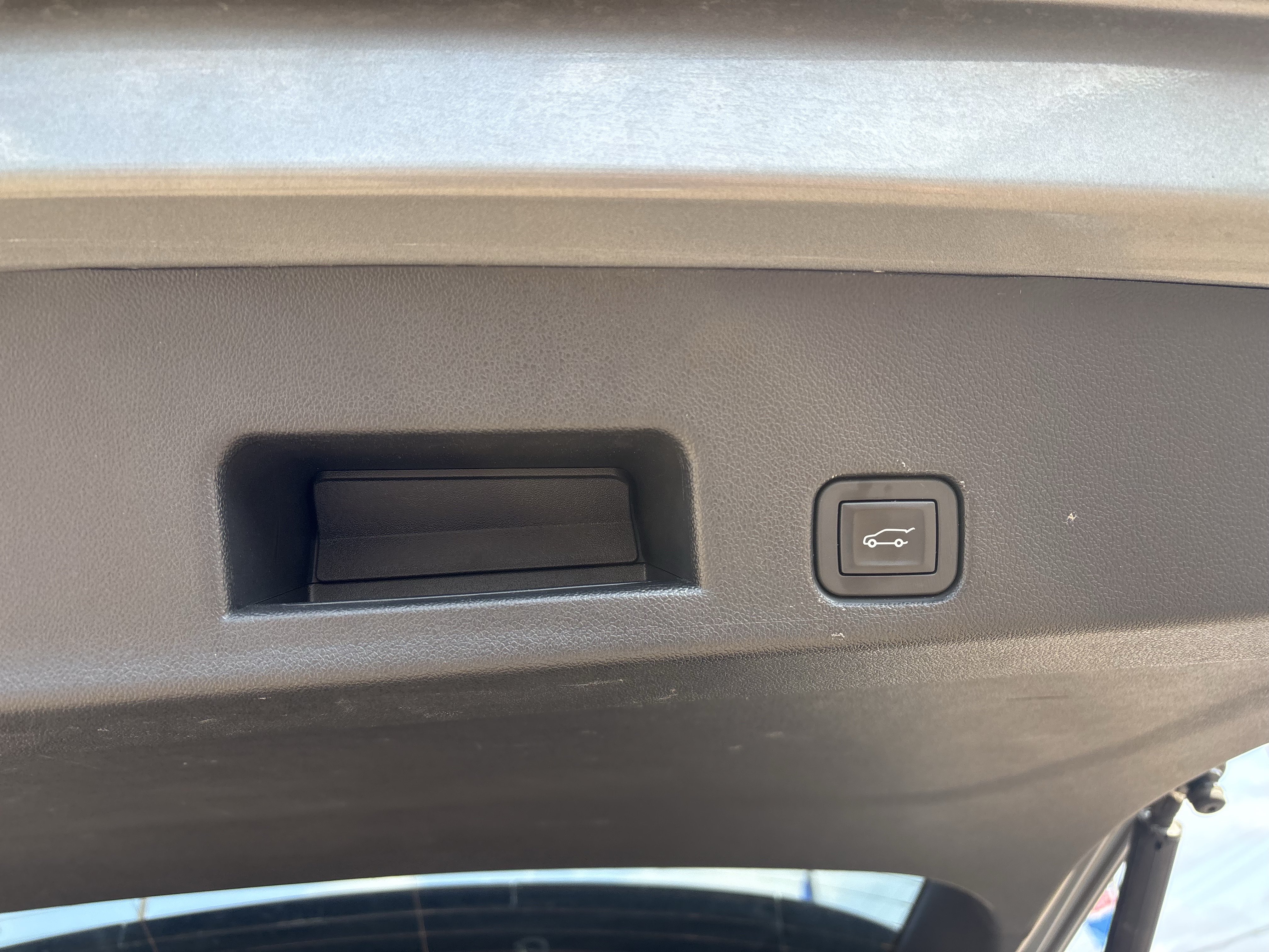 Used 2025 Chevrolet Traverse LT w/ Driver Confidence Package FWD image 20