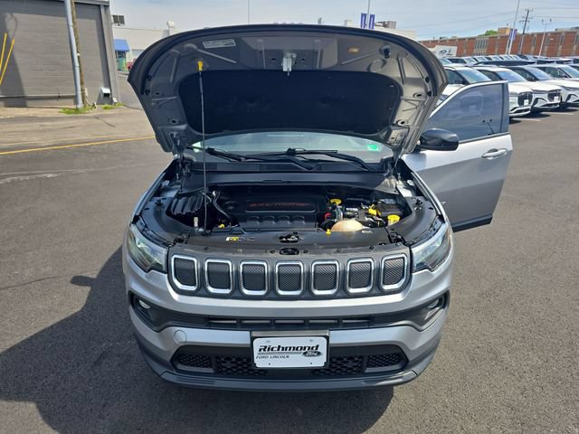 Used 2022 Jeep Compass Latitude AWD/4WD image 24