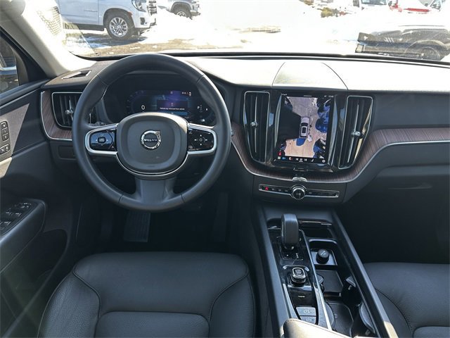 Used 2024 Volvo XC60 B5 Plus image 14