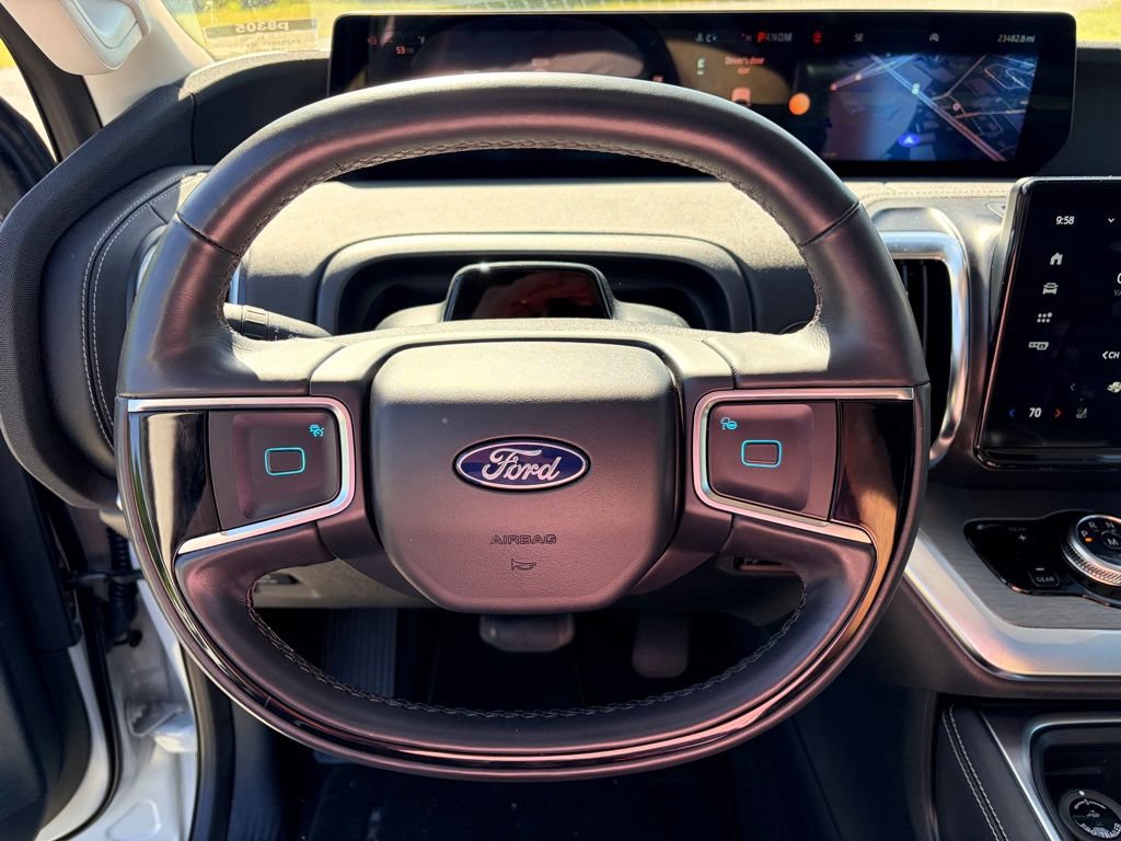 Certified 2025 Ford Expedition Platinum AWD/4WD image 7
