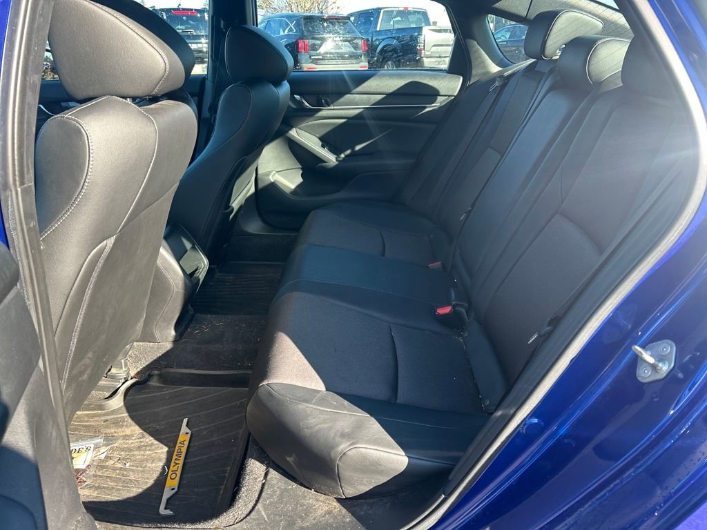 Used 2019 Honda Accord Sport image 9