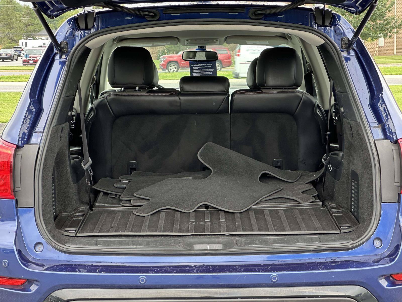 Used 2019 Nissan Pathfinder SV w/ Rock Creek Edition FWD image 12