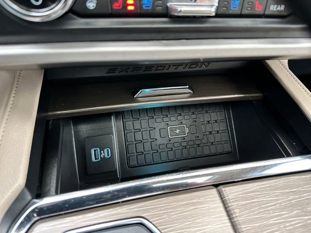 Certified 2022 Ford Expedition Limited image 19