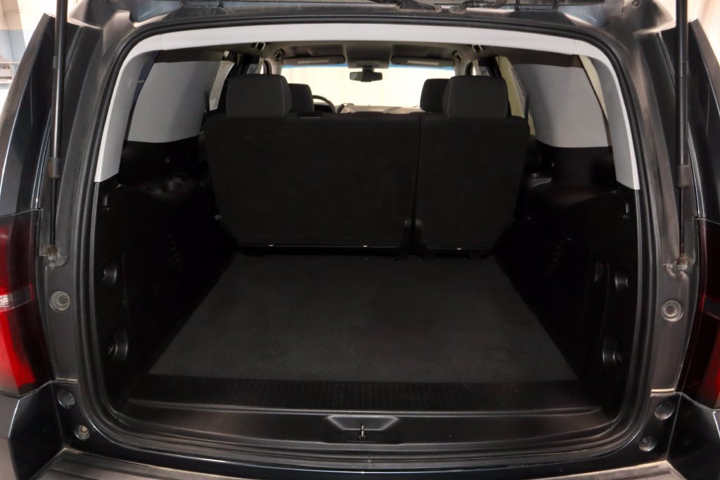 Used 2019 Chevrolet Tahoe LS AWD/4WD image 13
