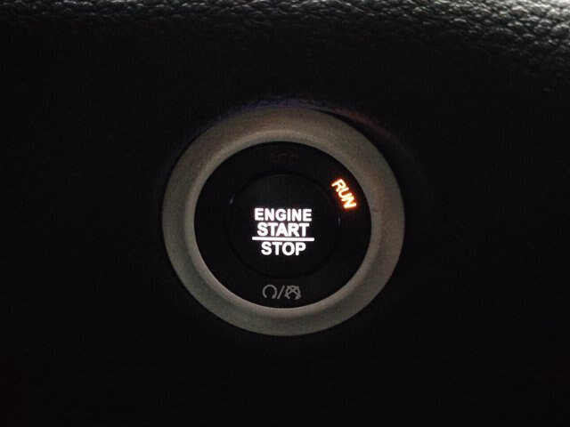 Used 2025 Chrysler Pacifica Select FWD image 37