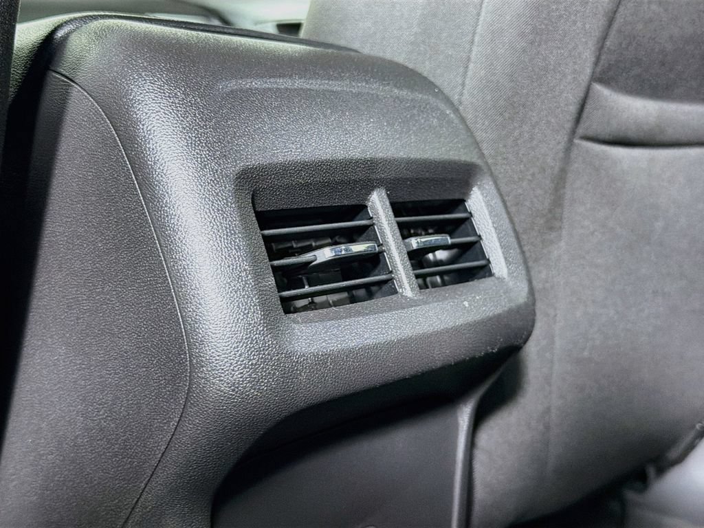 Used 2024 Chevrolet Equinox LT FWD image 27
