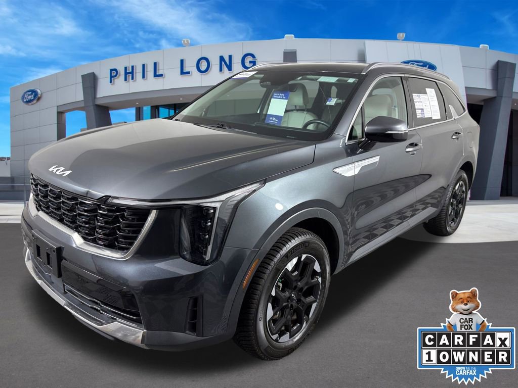 Used 2025 Kia Sorento S