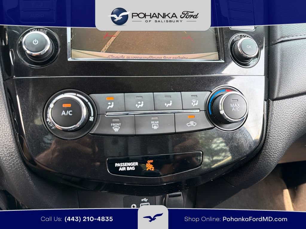 Used 2018 Nissan Rogue SV FWD image 12