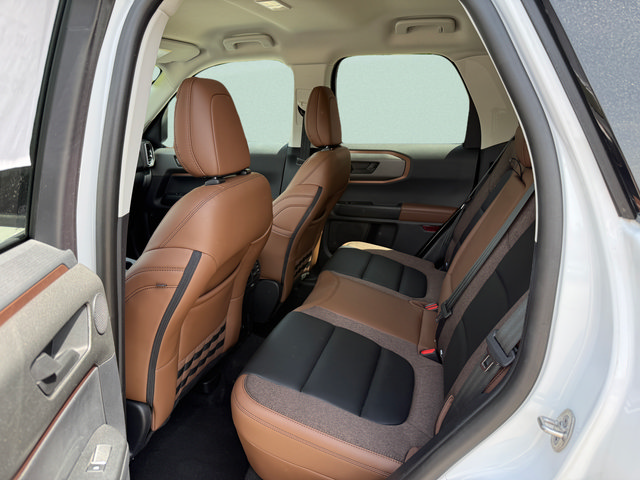 Certified 2025 Ford Bronco Sport Outer Banks w/ Outer Banks Tech Package+ AWD/4WD image 5