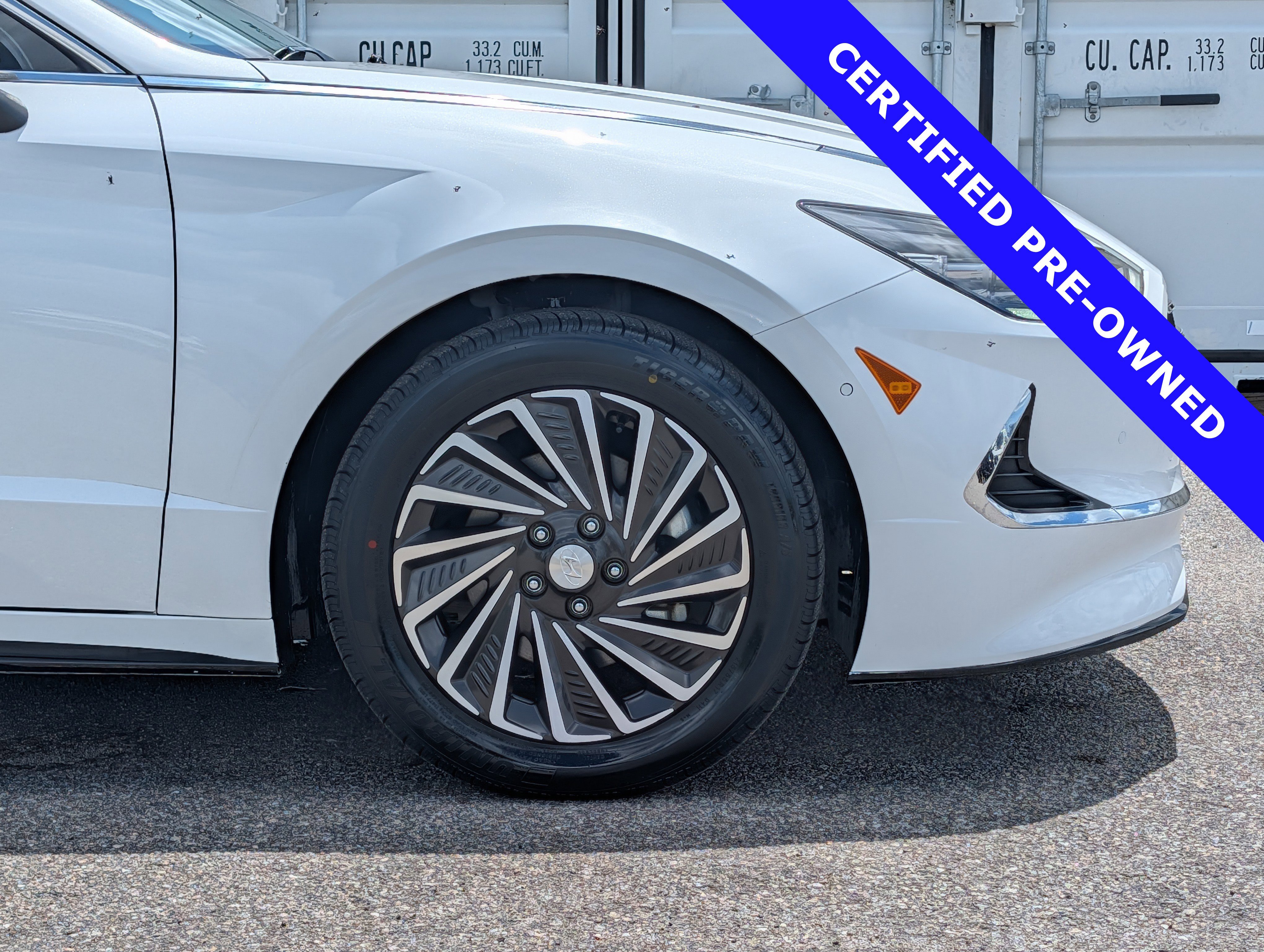 Used 2023 Hyundai Sonata Limited w/ Cargo Package FWD image 11