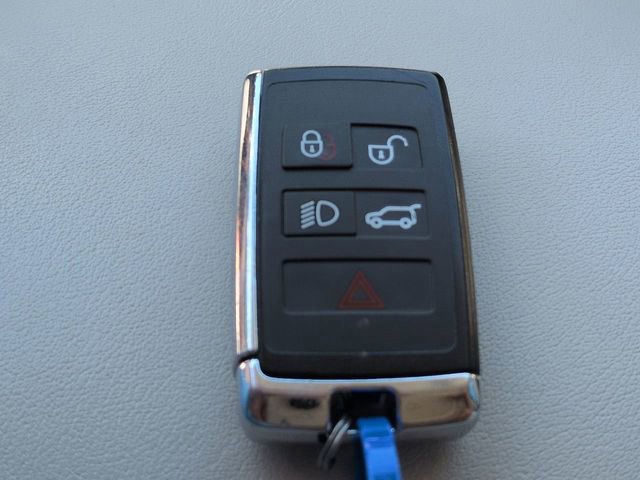 Used 2019 Jaguar E-PACE SE image 38