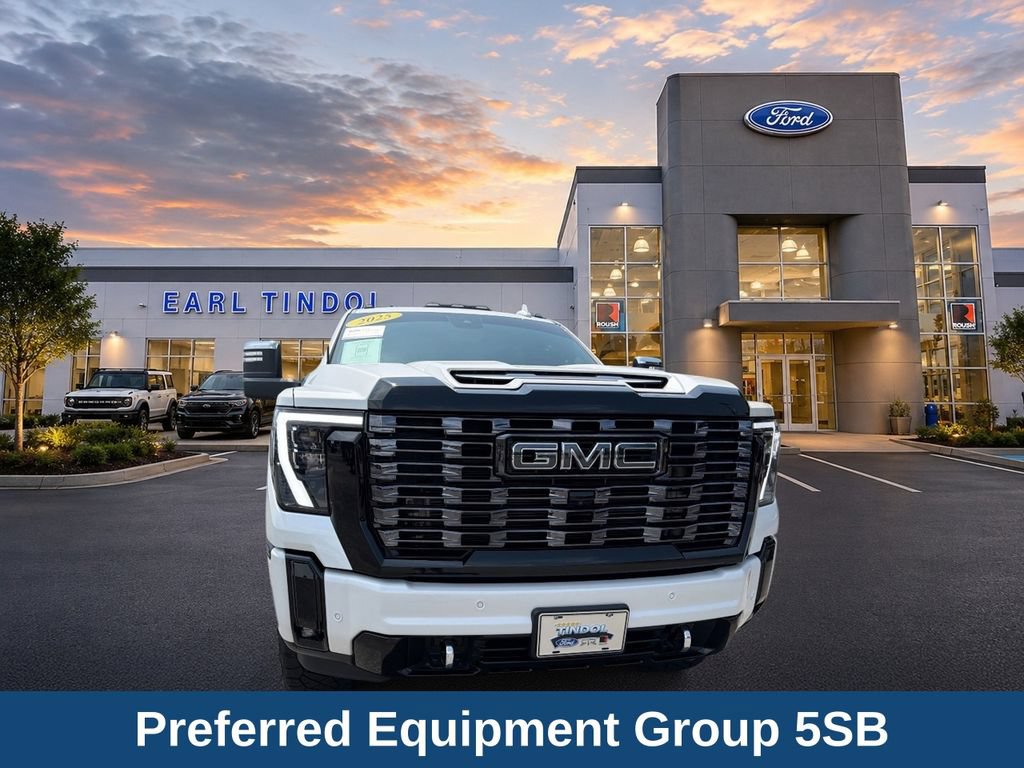 Used 2025 GMC Sierra 2500 Denali Ultimate w/ Max Trailering Package AWD/4WD image 2