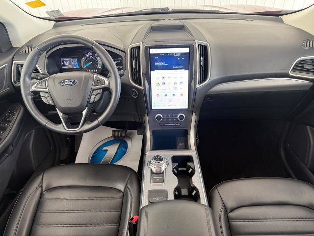 Certified 2022 Ford Edge SEL w/ Convenience Package AWD/4WD image 3