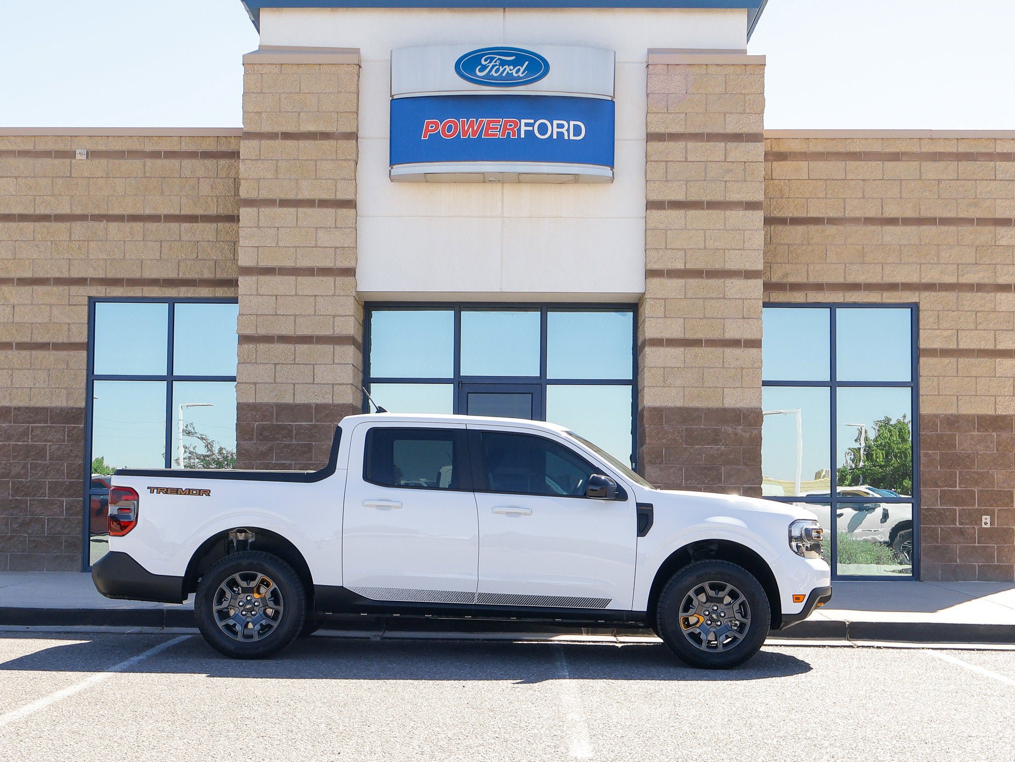 Certified 2024 Ford Maverick Tremor w/ Tremor Off-Road Package AWD/4WD image 5