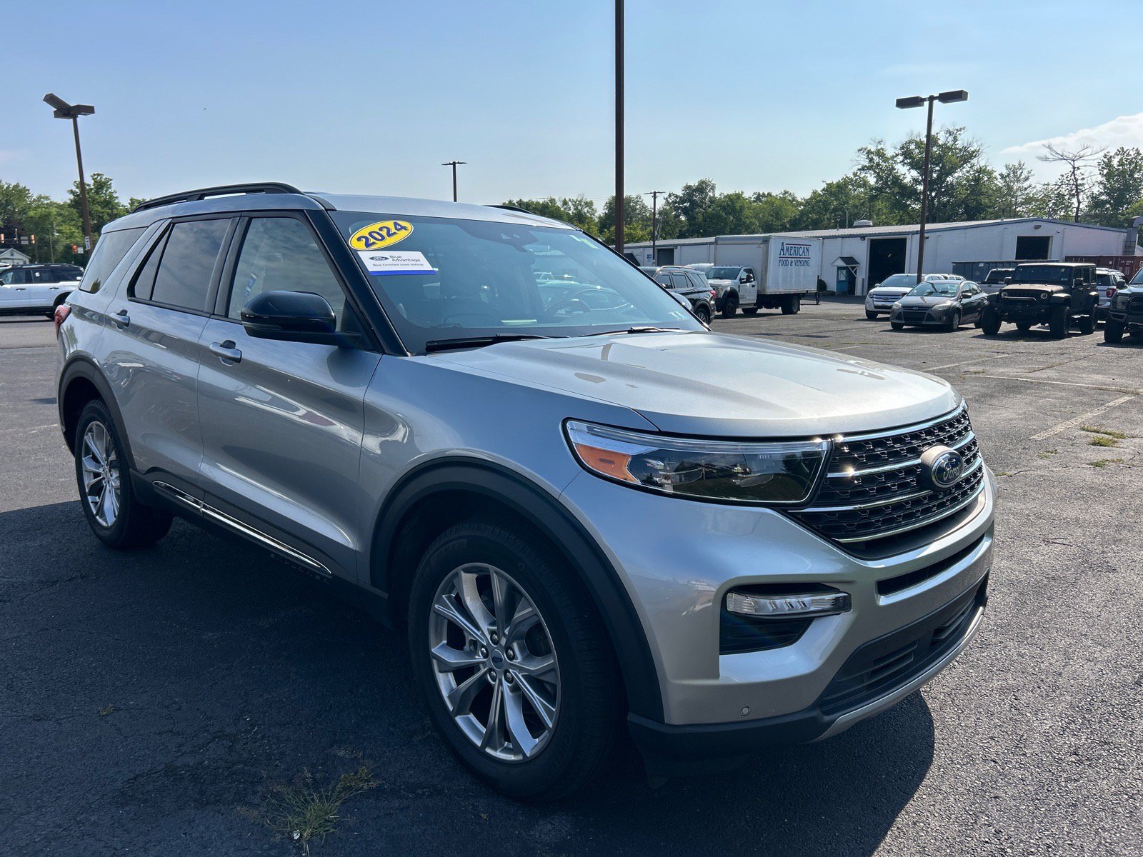 Certified 2024 Ford Explorer XLT w/ Equipment Group 202A AWD/4WD image 24