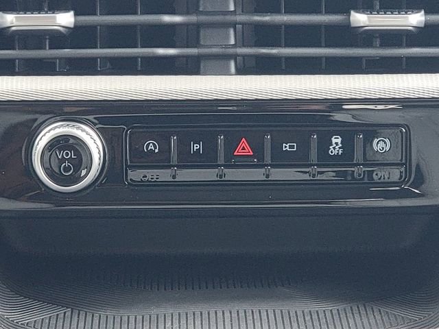 Certified 2026 Ford Explorer Active w/ Active Comfort Package AWD/4WD image 30