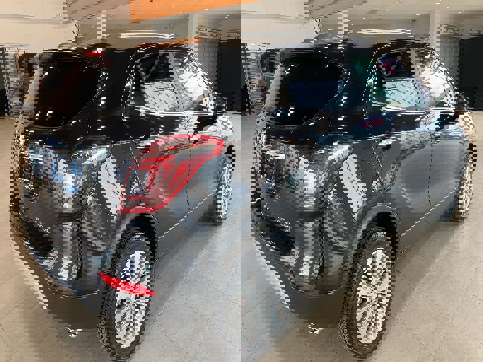 Used 2020 Buick Encore Preferred image 5