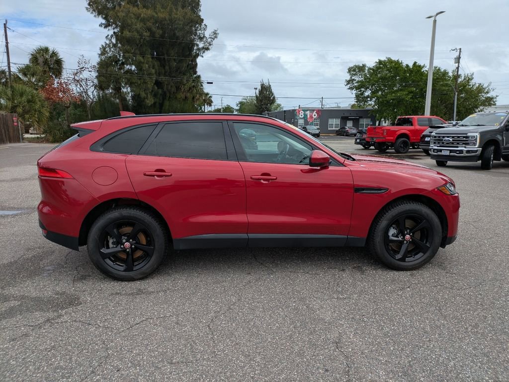 Used 2017 Jaguar F-PACE Prestige image 7