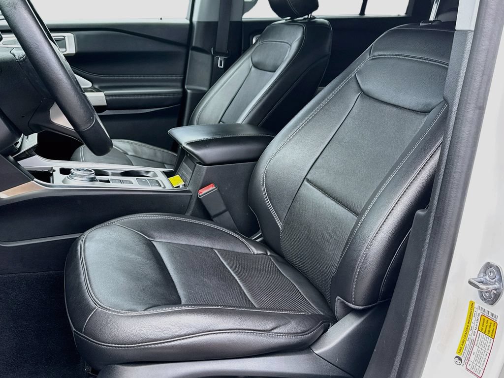 Certified 2023 Ford Explorer Limited w/ Limited Technology Package RWD image 20