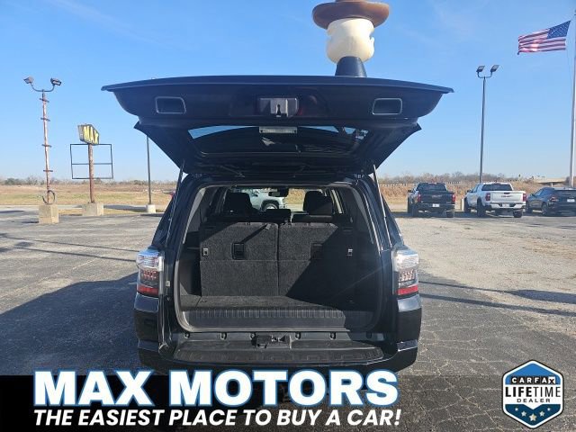 Used 2024 Toyota 4Runner SR5 image 11