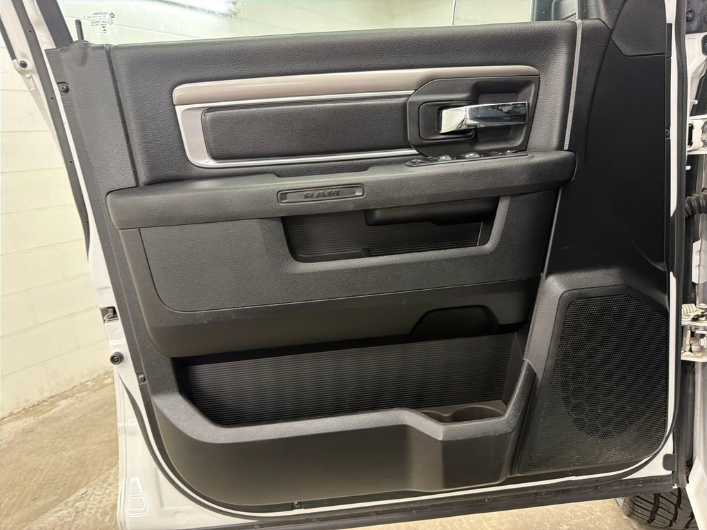 Used 2024 RAM 1500 Classic Warlock RWD image 16