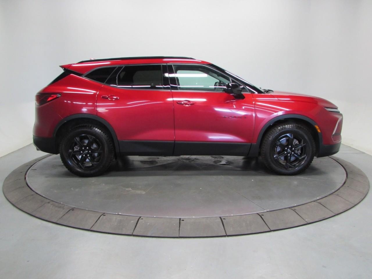 Used 2023 Chevrolet Blazer LT w/ Convenience Package AWD/4WD image 8