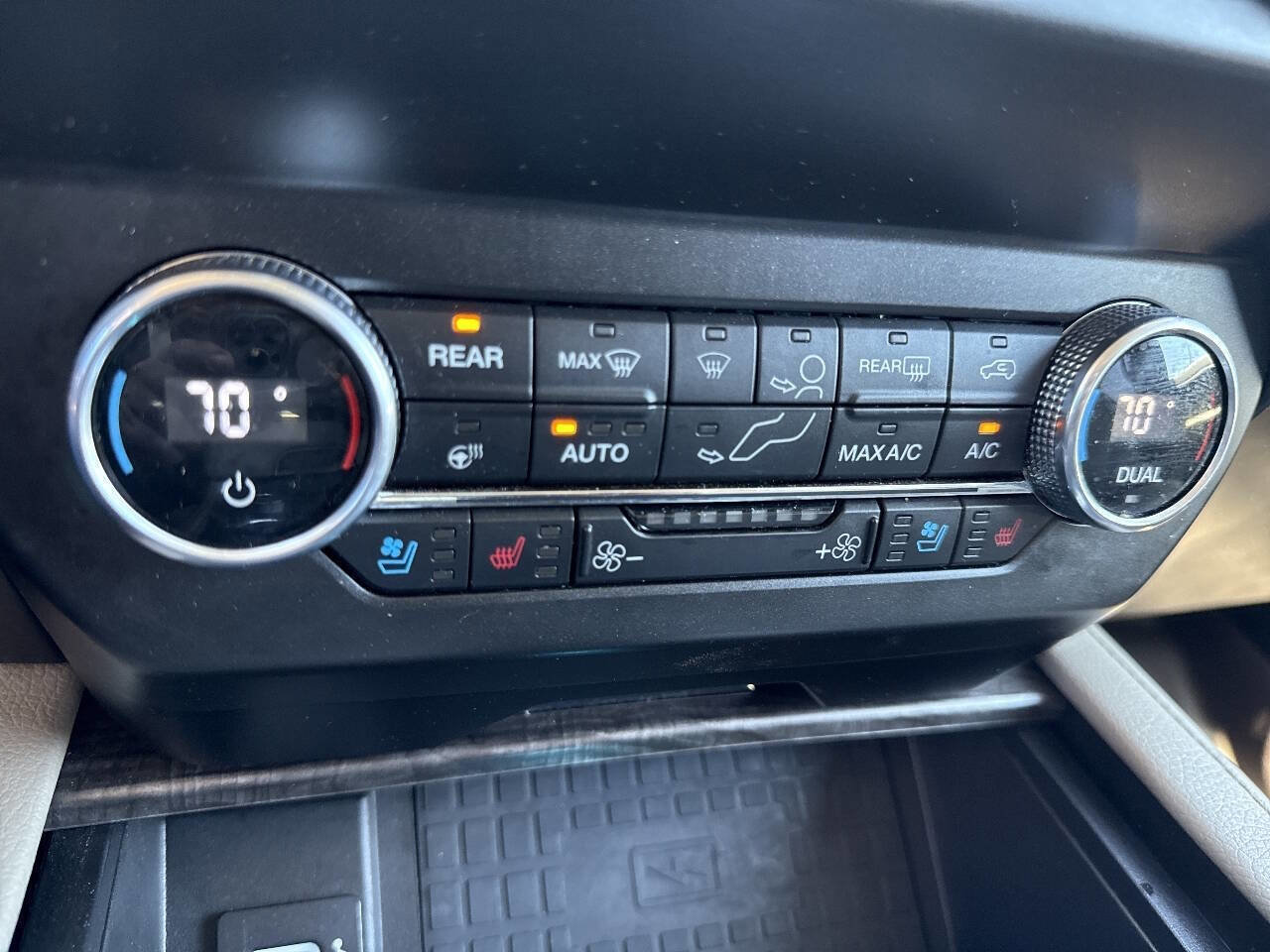Certified 2019 Ford Expedition Max Limited AWD/4WD image 15