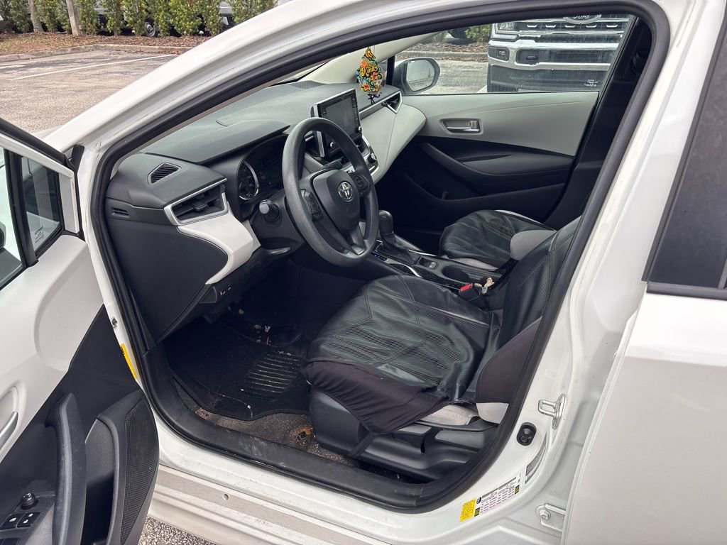 Used 2020 Toyota Corolla LE image 11