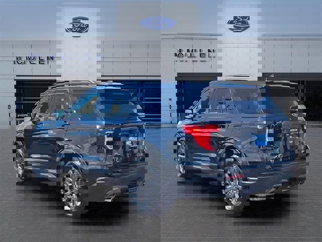 Certified 2024 Ford Explorer XLT w/ Equipment Group 202A image 5