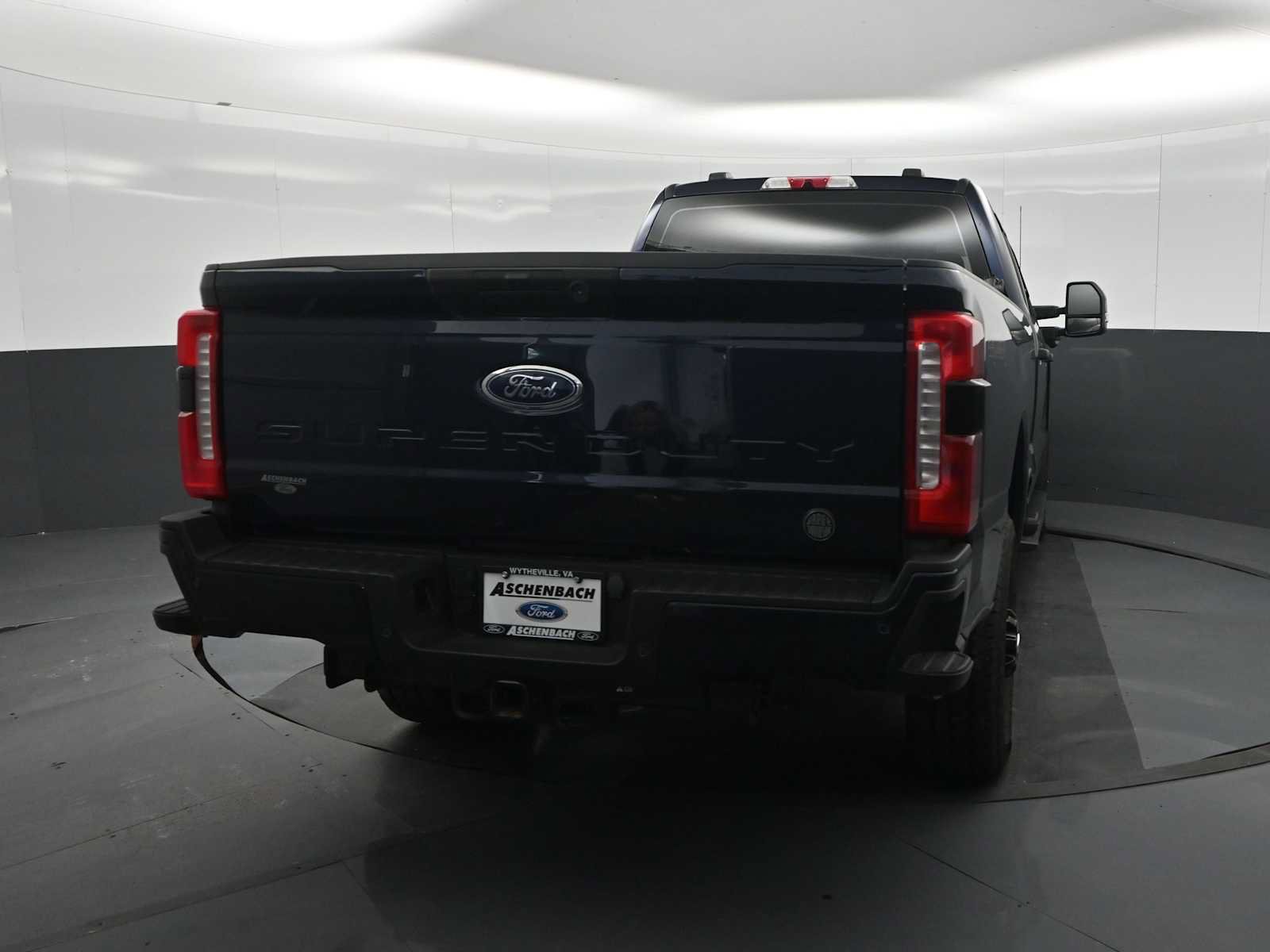 Certified 2024 Ford F250 XL w/ STX Appearance Package AWD/4WD image 7