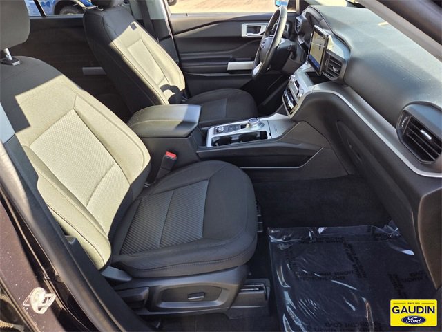 Certified 2022 Ford Explorer XLT w/ Class IV Trailer Tow Package image 16