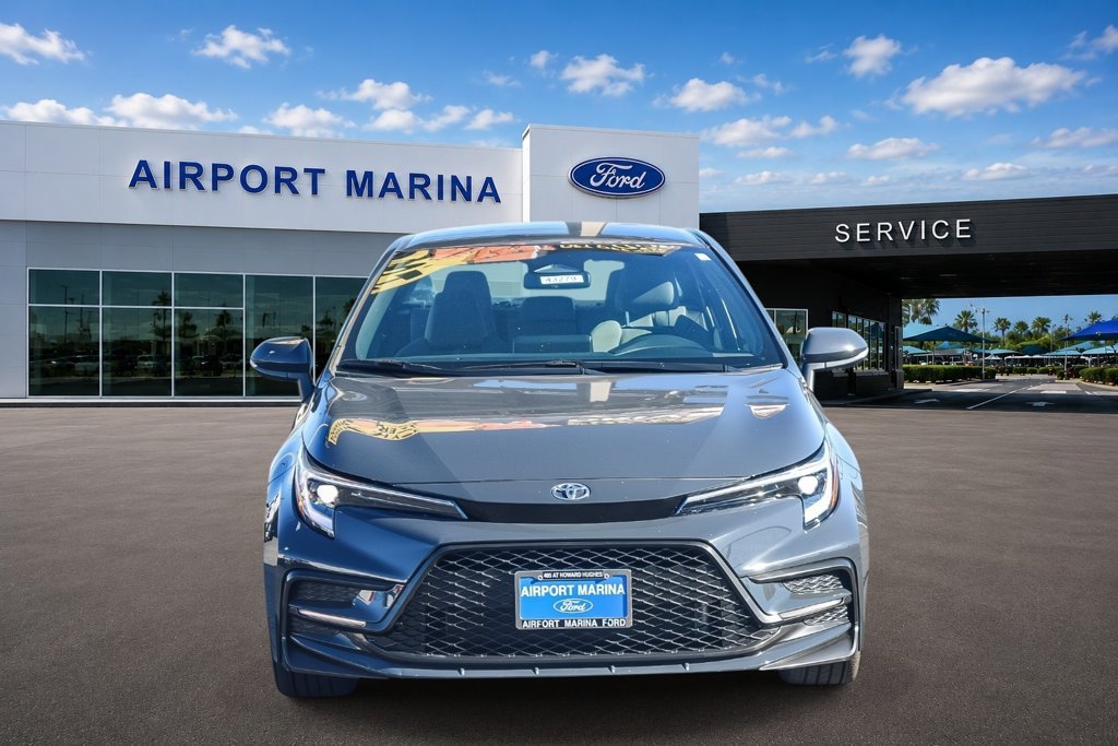 Used 2025 Toyota Corolla SE FWD image 3