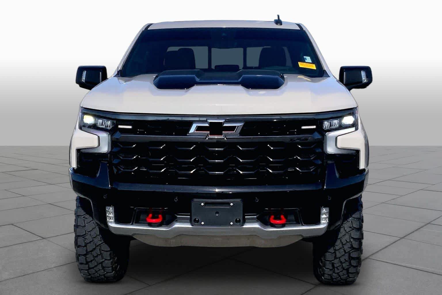 Used 2026 Chevrolet Silverado 1500 ZR2 w/ LPO, Dark Essentials Package AWD/4WD image 4