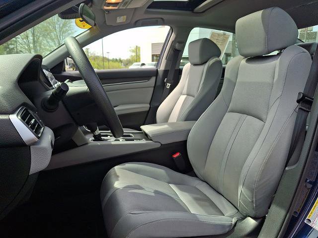 Used 2018 Honda Accord EX image 13