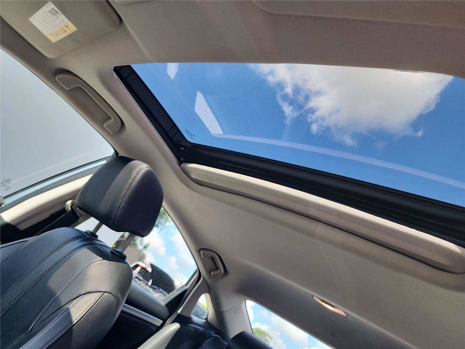 Used 2017 Honda Civic EX-L image 18